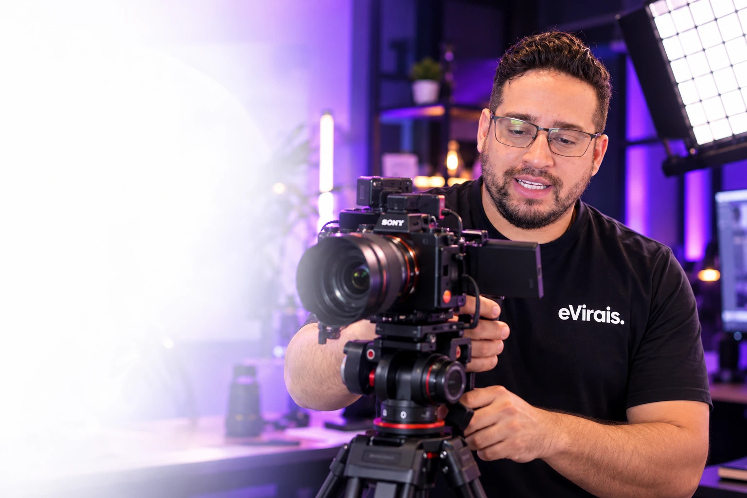 Produção audiovisual com câmera profissional